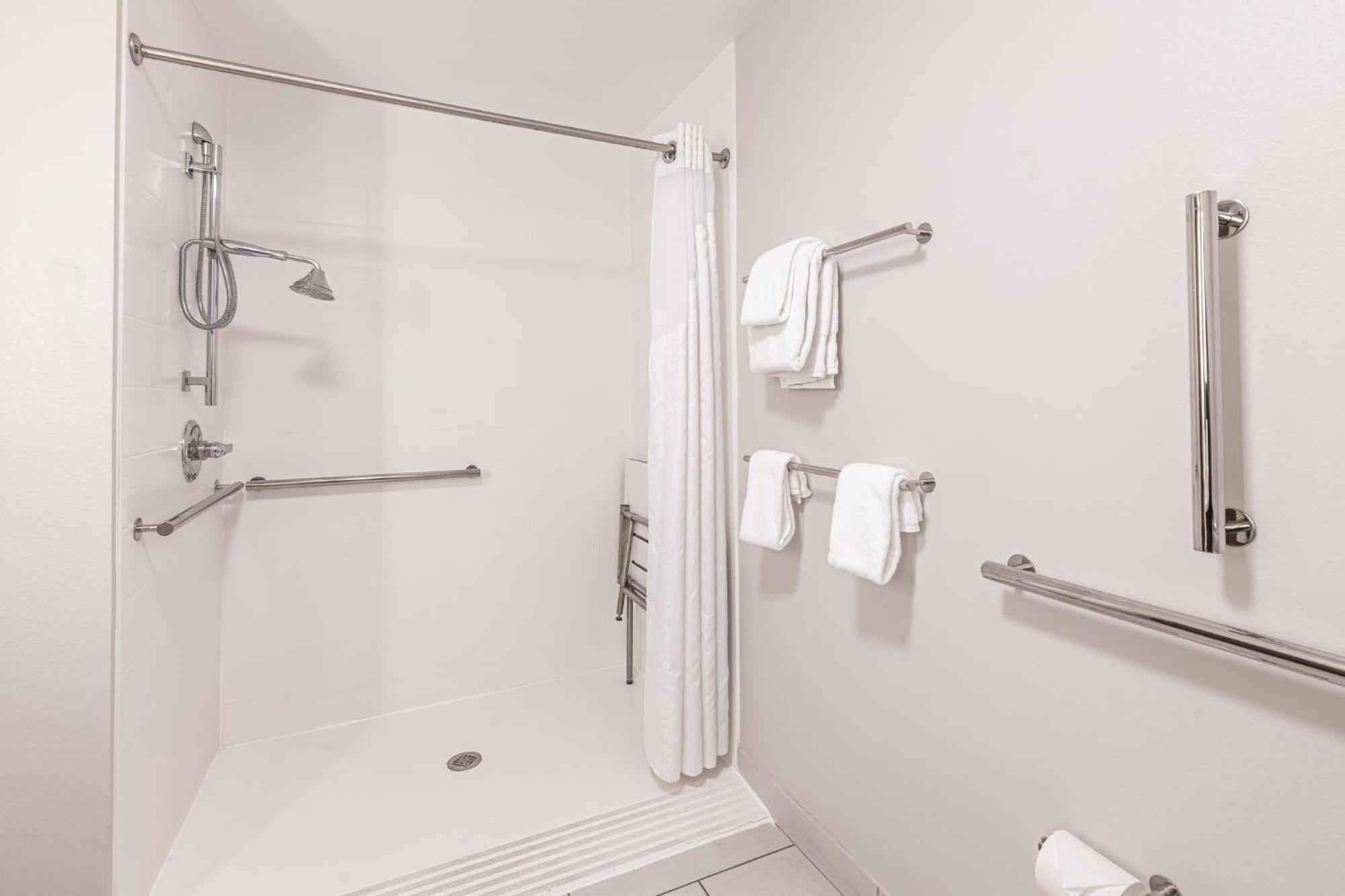 Holiday Inn Express & Suites - Rantoul By Ihg Extérieur photo