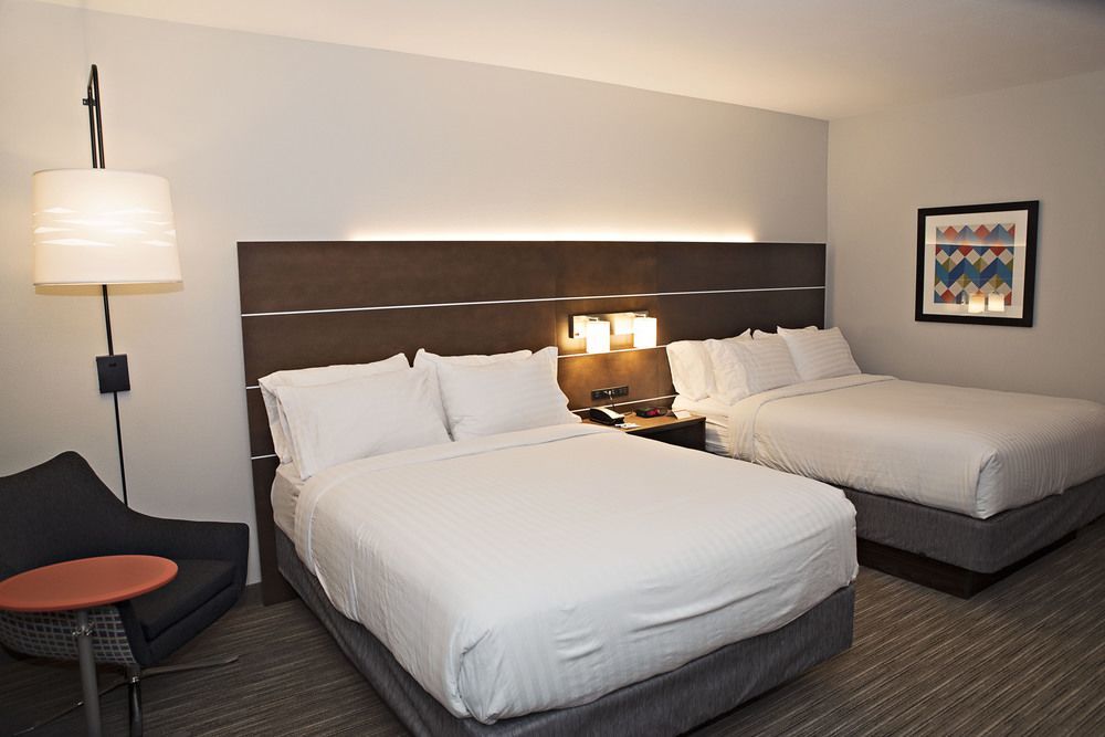 Holiday Inn Express & Suites - Rantoul By Ihg Extérieur photo
