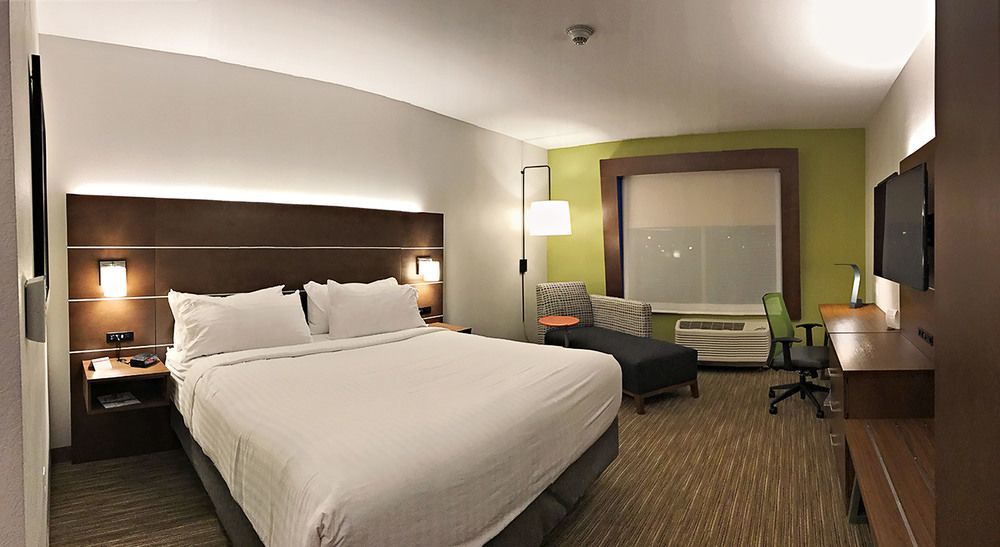 Holiday Inn Express & Suites - Rantoul By Ihg Extérieur photo